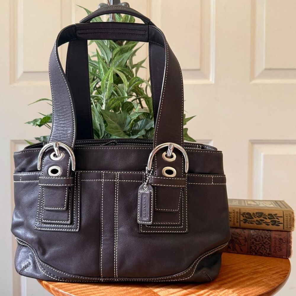 COACH Medium SoHo Shoulder Bag in Chocolate Brown Leather silver buckles F10911